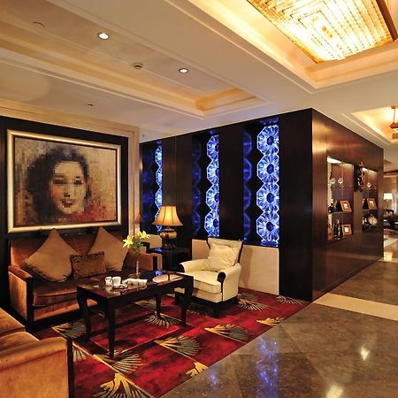 Broadway Mansions Hotel - On The Bund Шанхай Интерьер фото