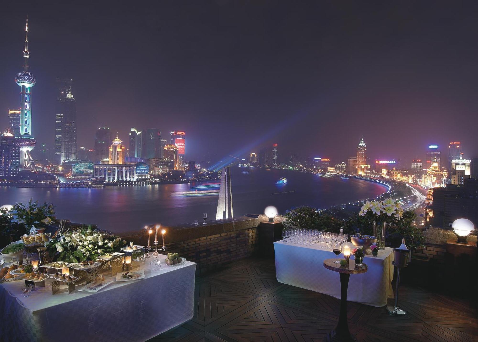 Broadway Mansions Hotel - On The Bund Шанхай Экстерьер фото